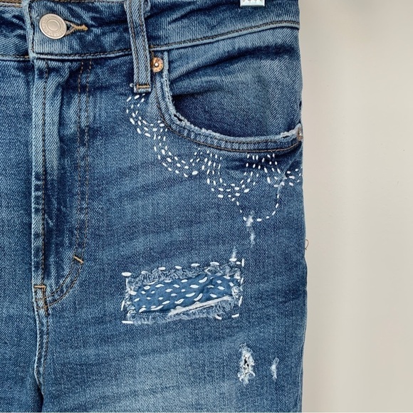 We The Free High Waisted Distressed Straight Fit Jeans Size 26 - Picture 7 of 13